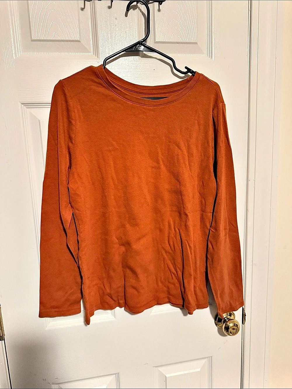 Time and Tru Long Sleeve Tee in Orange Size XL Like New